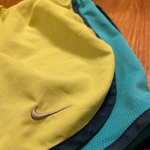 Nike tempo running shorts